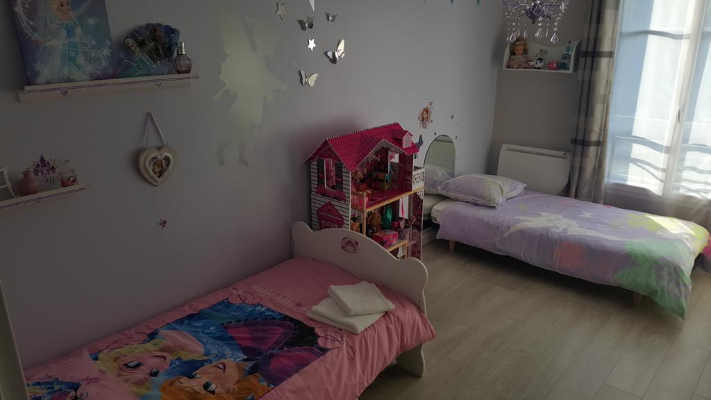 Air-conditionned Villa, 5 Min To The Park - Magical Homes, Paris Holiday home